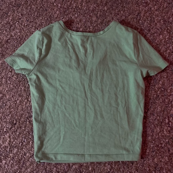 Crop-top - Picture 2 of 5